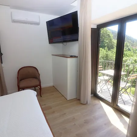 Quinta Varcandas 3 By Casas Geres