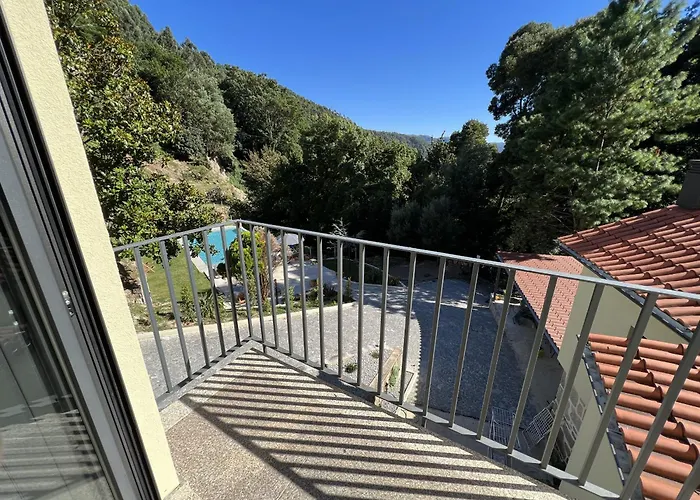 Quinta Varcandas 3 By Casas *