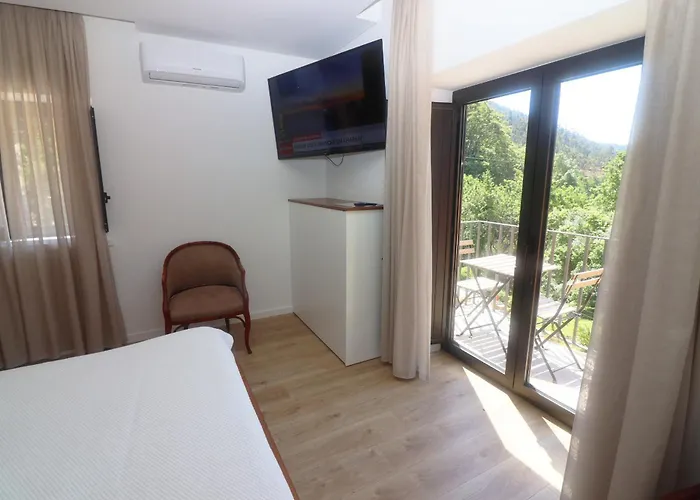 Quinta Varcandas 3 By Casas 吉尔斯